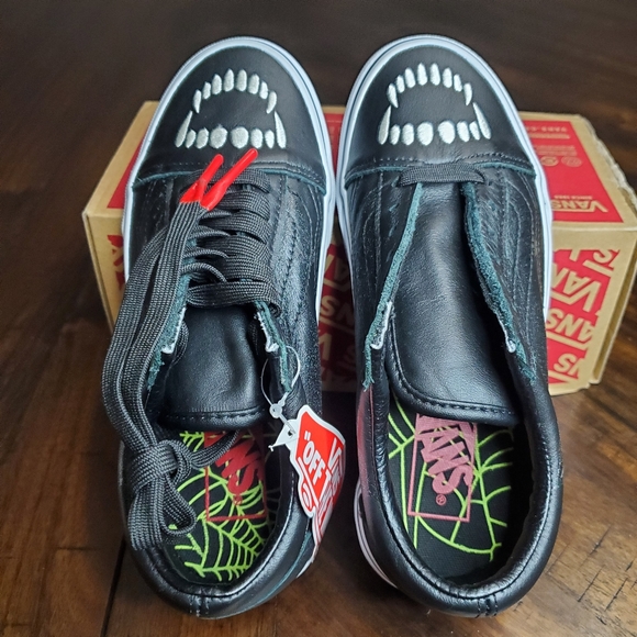 Vans Old Skool Fangs Black Leather Women Size 5 - Picture 7 of 9